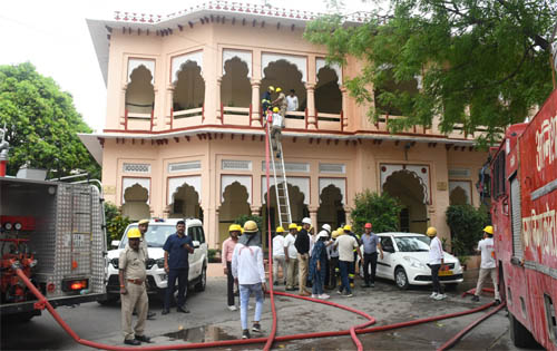 हवाई हमले से बचाव के लिये कोटा में किया पूर्वाभ्यास