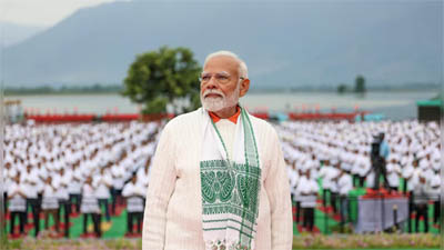 भव तापेन तप्तानाम् योगो हि परमौषधम