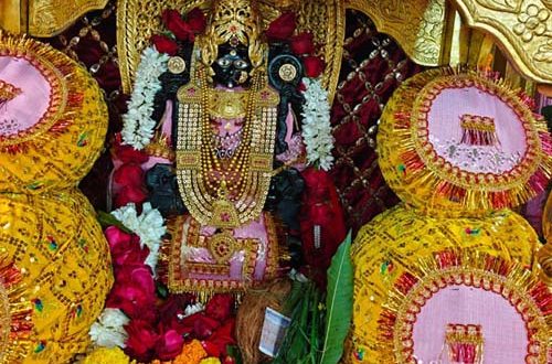 प्राकट्य दिवस पर मां फलौदी की चरण पूजा से धन्य हुये हजारों श्रद्धालु