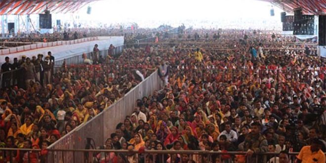 बागेश्वरधाम के आचार्य धीरेंद्र शास्त्री की विराट श्रीराम कथा में पहुंचे 2 लाख श्रद्धालु