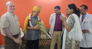 एलन कॅरिअर इंस्टीट्यूट के संस्थापक निदेशक राजेश माहेश्वरी का अभिनंदन